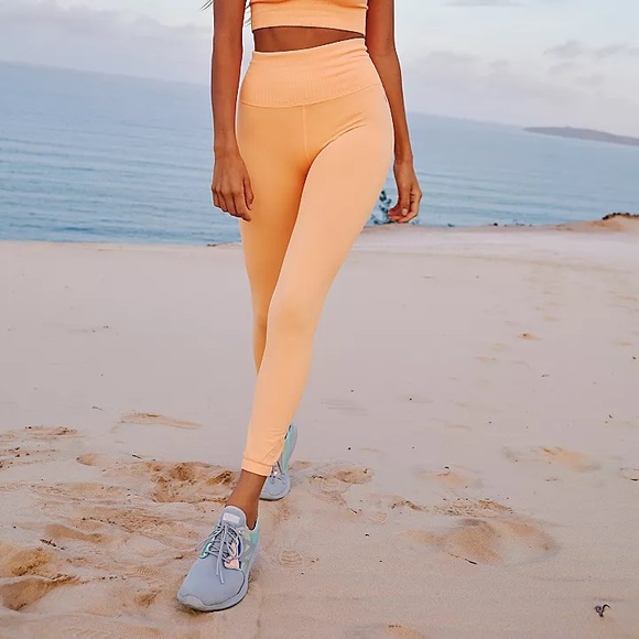 Free People Pants - BNWT 🧘‍♀️ Free people leggings